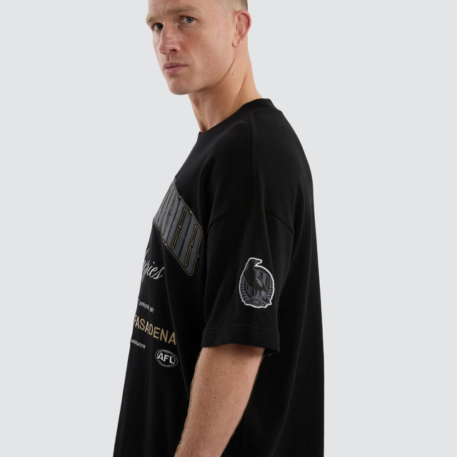 model wears Collingwood Magpies AFL Game-On Loopback Tee Jet Black T-Shirts Black - image 7