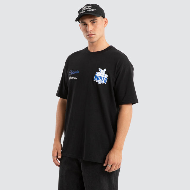 model wears North Melbourne Kangaroos AFL Season Tee Jet Black T-Shirts Black - image 4