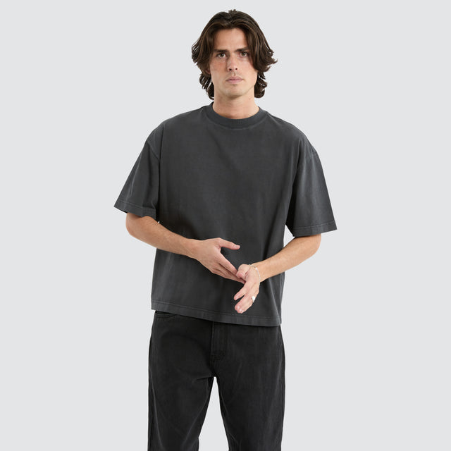 model wears Gillette Heavy Crop Tee Pigment Asphalt T-Shirts Grey - image 1