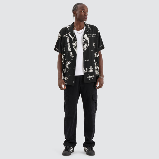 model wears Ritual Relaxed Resort Shirt Black Print Short Sleeve Shirts Black - image 2