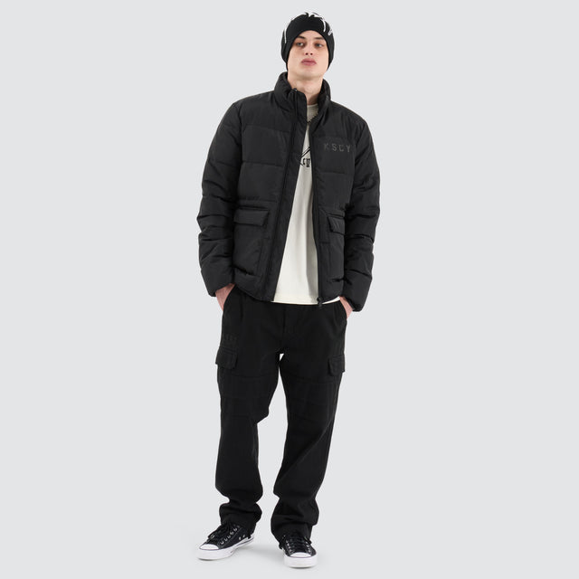 Solitary Puffer Jacket Jet Black