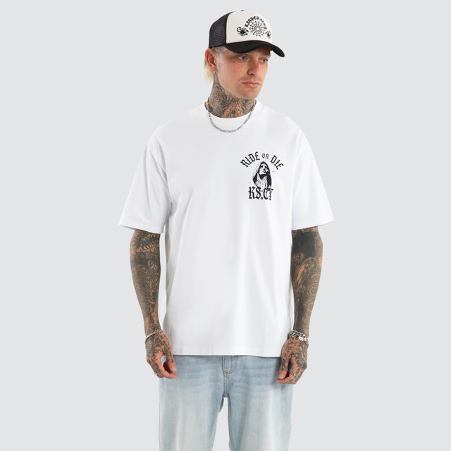 model wears Saint Box Fit Tee Optical White T-Shirts White - image 2