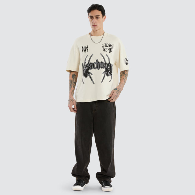 model wears Crawl Loopback Street Tee Tofu T-Shirts Cream - image 4
