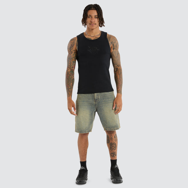 model wears Chaos Singlet Anthracite Black Tanks Black - image 6