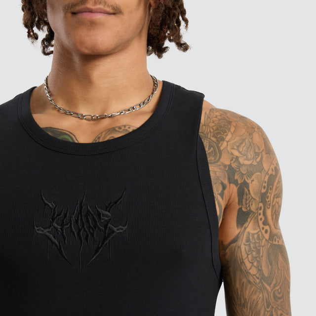 model wears Chaos Singlet Anthracite Black Tanks Black - image 4
