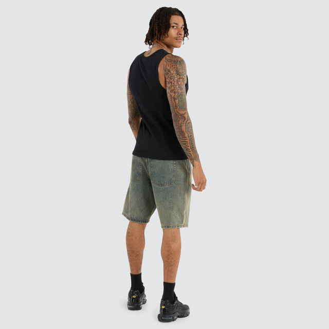 model wears Chaos Singlet Anthracite Black Tanks Black - image 2