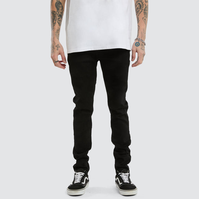 model wears K1 Super Skinny Fit Jeans Black Pants Black - image 6