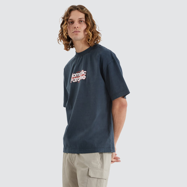 model wears Daydream Street Tee Pigment Anthracite Black T-Shirts Grey - image 2