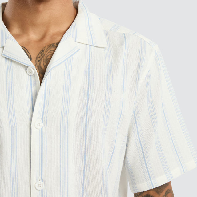 model wears Umbrella Resort Crop Shirt Light Blue Stripe Short Sleeve Shirts White - image 2