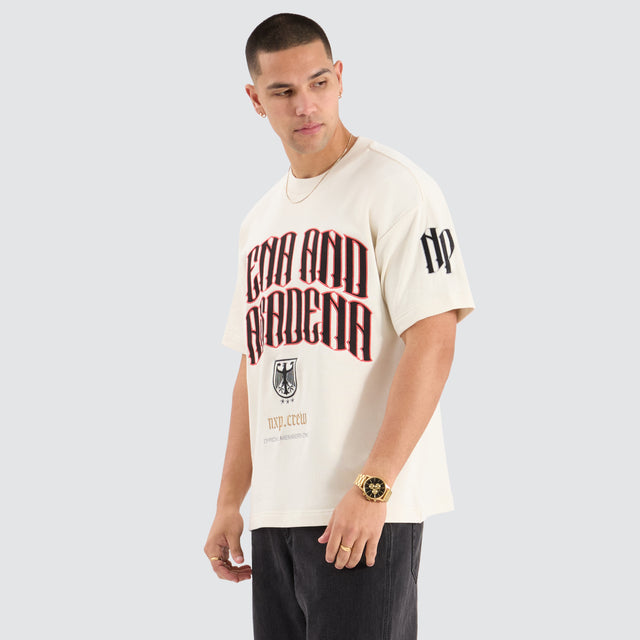 model wears Bounty Loopback Raptor Tee Tofu T-Shirts Cream - image 4