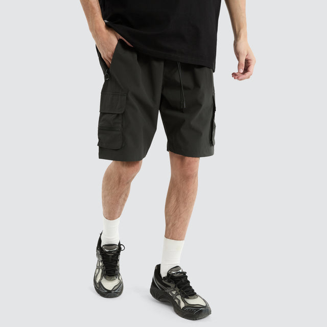 model wears Nero Cargo Shorts Black Shorts Black - image 2