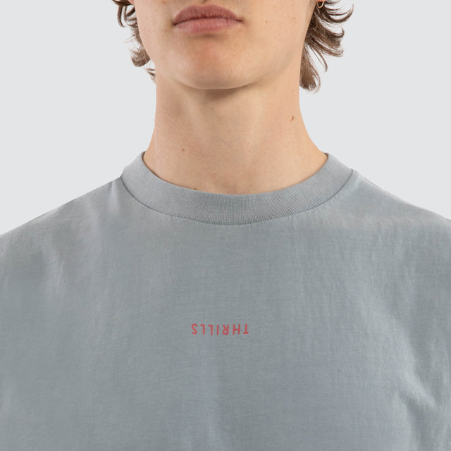 Minimal Thrills Muscle Tee Smog