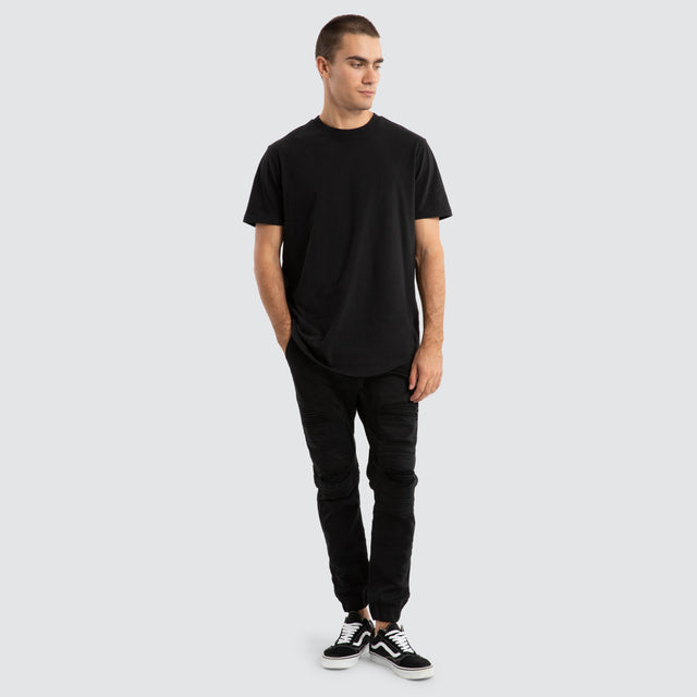 model wears Viper Denim Jogger Black Pants Black - image 2