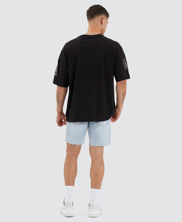 model wears Salto Heavy Extra Oversized Tee Jet Black T-Shirts Black - image 5