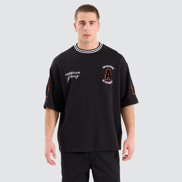 model wears Solarsynth Extra Oversized Loopback Tee Jet Black T-Shirts Black - image 2