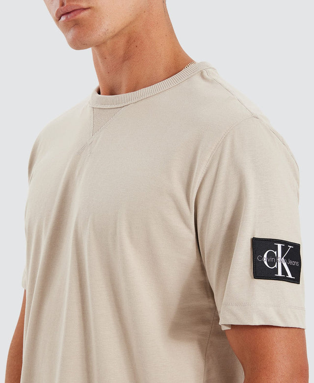 Calvin Klein Badge Regular T-Shirt Taupe Neutral