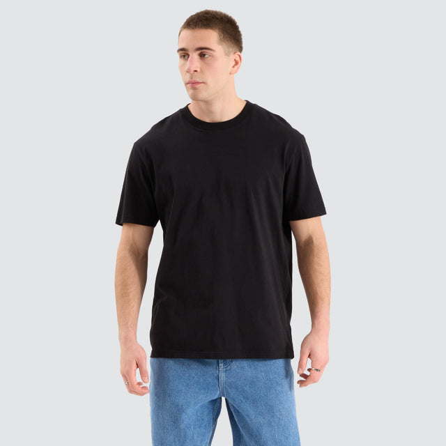 model wears Lincoln Relaxed Tee Jet Black T-Shirts Black - image 1