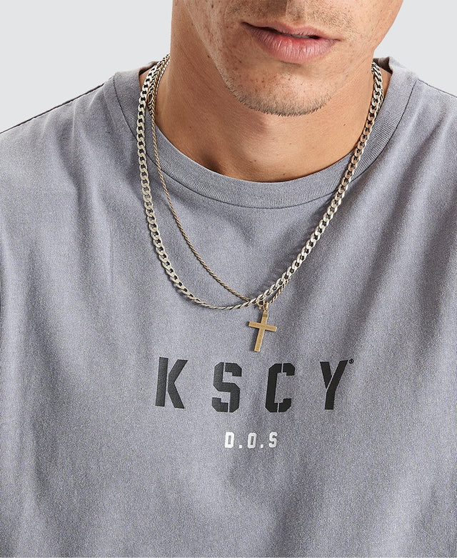 Kiss Chacey Beaville Muscle Pigment Skyrocket