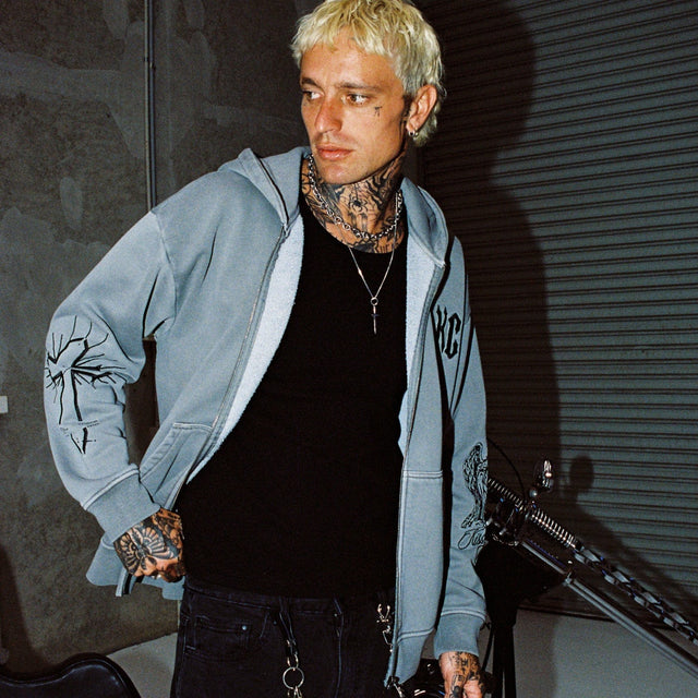 model wears Celestial Heavy Relaxed Hooded Zip Jumper Pigment Frost Grey Hoodies Grey - image 4