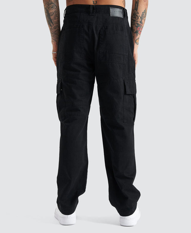 model wears Crawford Cargo Pant Black Pants Black - image 5