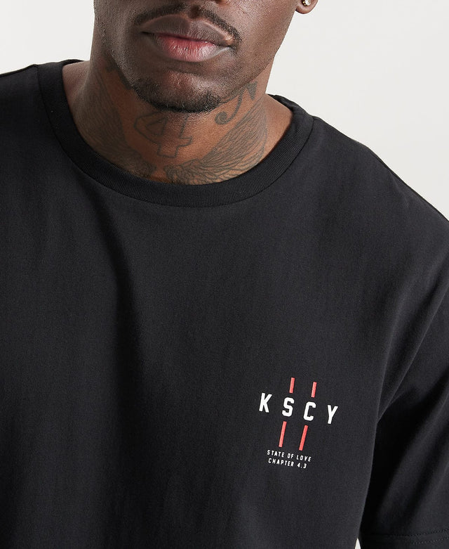 Kiss Chacey Danes Dual Curved T-Shirt Black