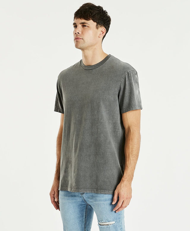 model wears Essentials Relaxed Fit T-Shirt Pigment Asphalt T-Shirts Grey - image 4