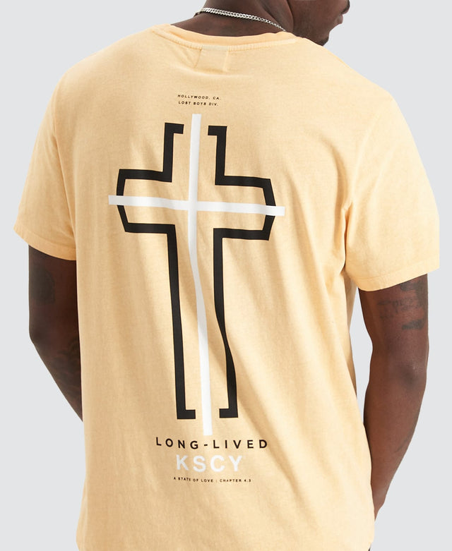 Kiss Chacey Judgement Dual Curved T-Shirt Pigment Sunburst