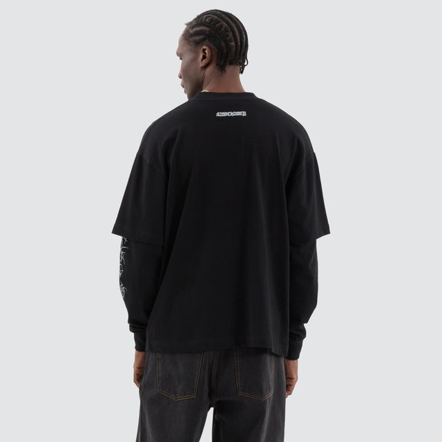 model wears Roots Layered Longsleeve Tee Jet Black Longsleeve T-Shirts Black - image 4