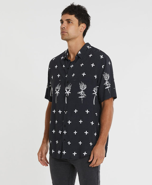 model wears Sahara Relaxed Short Sleeve Shirt Multi Colour Short Sleeve Shirts Black - image 4