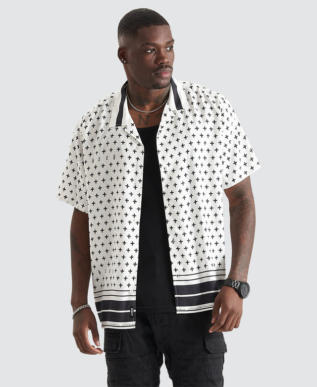 model wears Stamp Relaxed Resort Shirt Black/White Print Short Sleeve Shirts Black - image 1