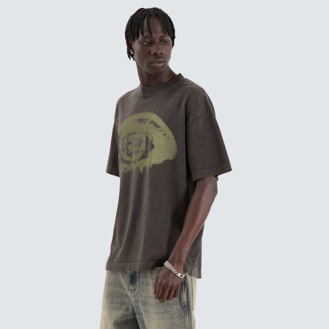 model wears Eye Heavy Street Tee Pigment Raven T-Shirts Grey - image 5