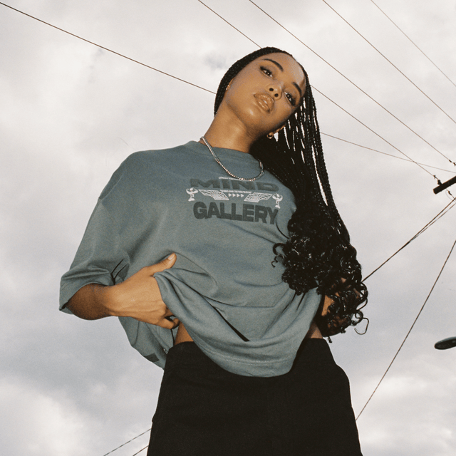 Mind Gallery Holiday Heavy Street Tee Charcoal