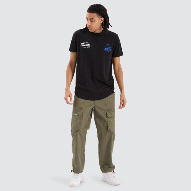 model wears North Melbourne Kangaroos AFL Dual Curved Tee Jet Black T-Shirts Black - image 6