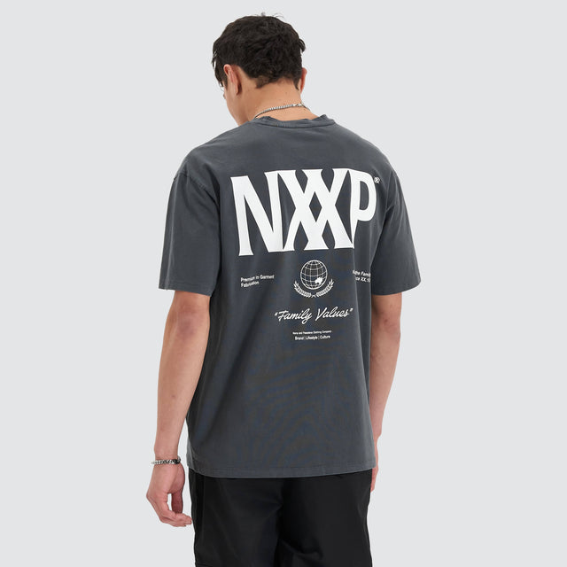 model wears Arctic Heavy Box Fit Tee Pigment Asphalt T-Shirts Grey - image 1