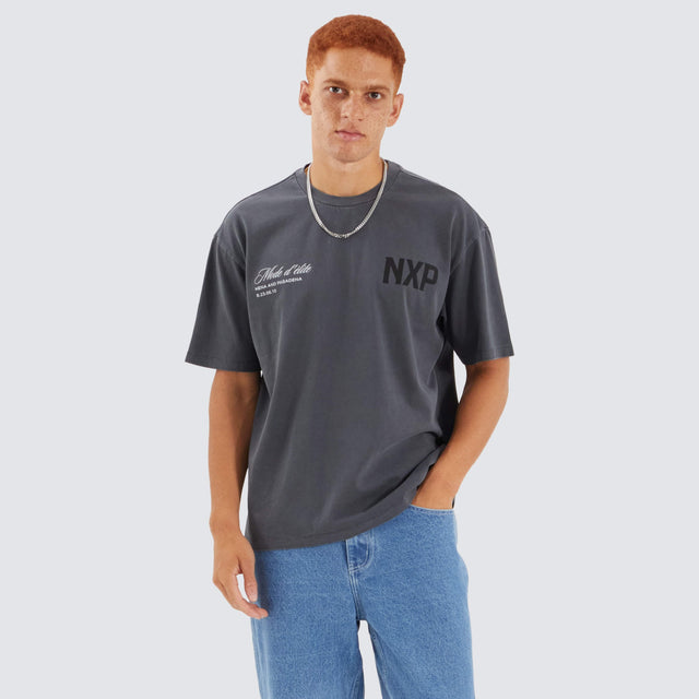 model wears Central Box Fit Tee Pigment Asphalt T-Shirts Grey - image 1