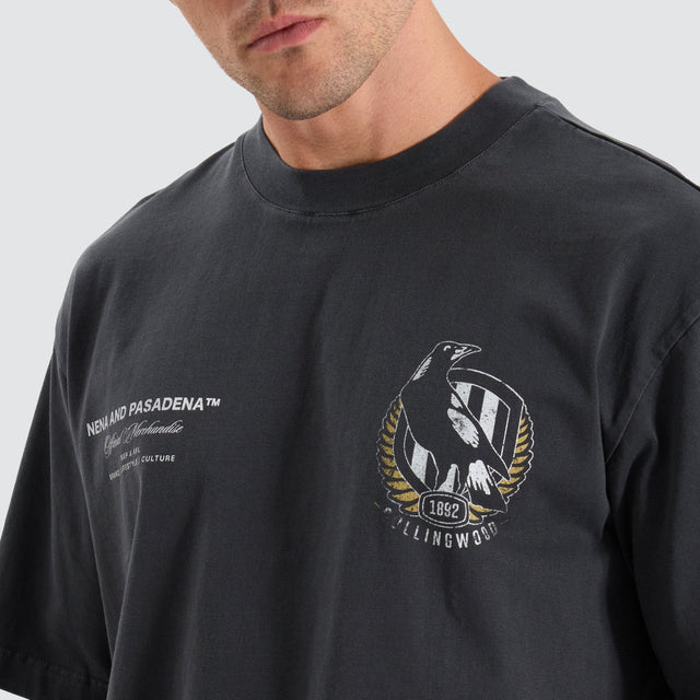model wears Collingwood Magpies AFL Oversized Tee Pigment Black T-Shirts Black - image 2