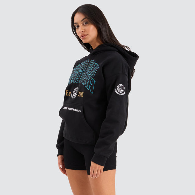 model wears Members Box Fit Hoodie Jet Black Hoodies Black - image 4