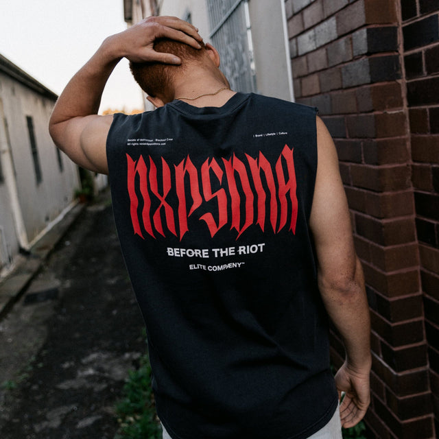 Nena and Pasadena Riot Muscle Pigment Black