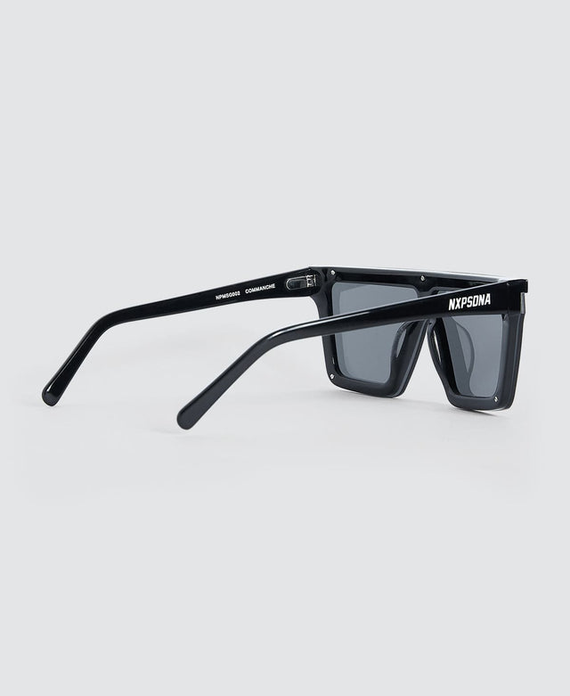 model wears Commanche Sunglasses Black Sunglasses Black - image 3