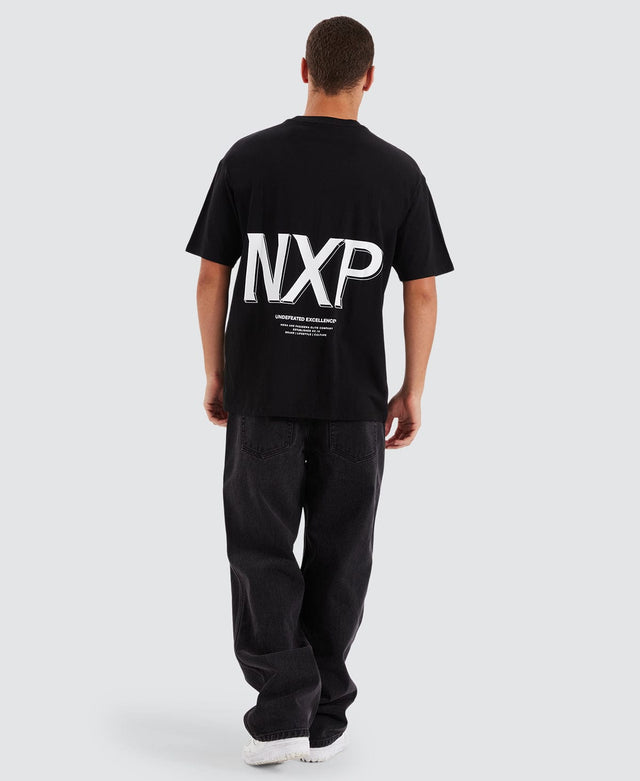 model wears Suspension Heavy Box Fit Tee Jet Black T-Shirts Black - image 4