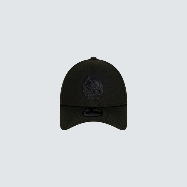 model wears Collingwood Magpies 9FORTY A-Frame Snapback Black Caps Black - image 1