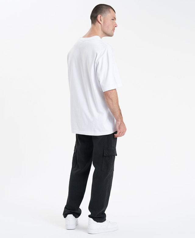 model wears Grayson Cargo Jeans Vintage Black Pants Black - image 10