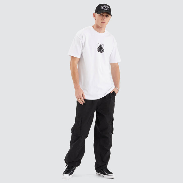 model wears 91 OG Tee White T-Shirts White - image 5