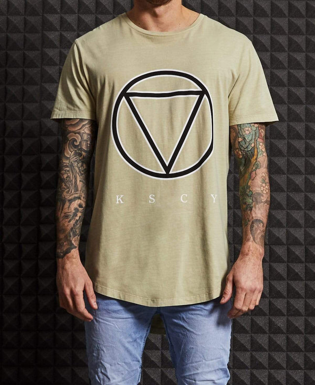 Kiss Chacey Prophet Dual Curved T-Shirt Pigment Sand