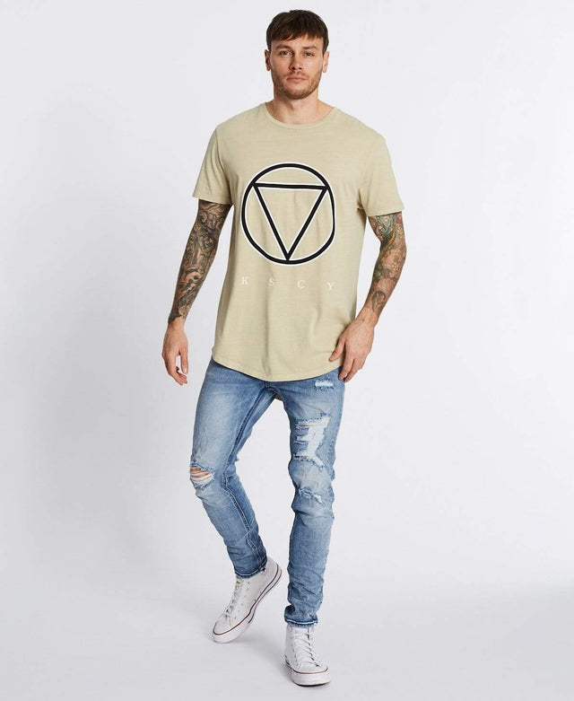 Kiss Chacey Prophet Dual Curved T-Shirt Pigment Sand