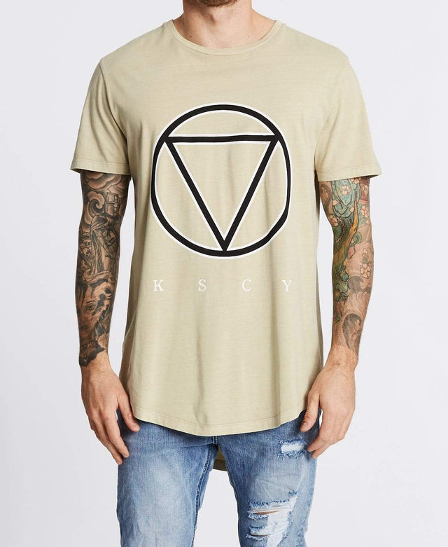 Kiss Chacey Prophet Dual Curved T-Shirt Pigment Sand
