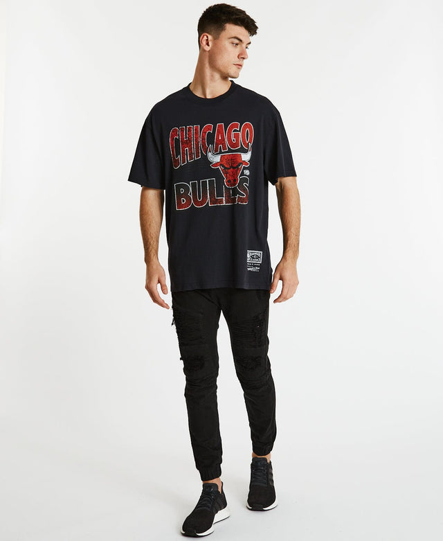 Mitchell & Ness Incline Stack T-Shirt Bulls Faded Black