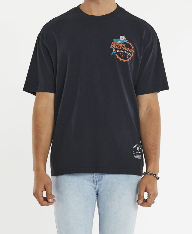 Mitchell & Ness Undefeated Vintage T-Shirt Faded Black