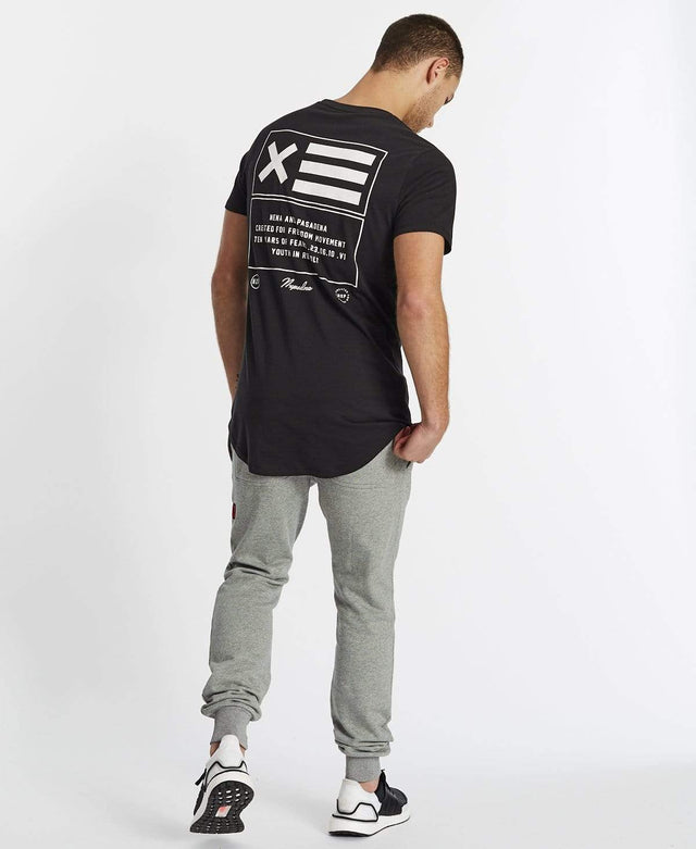 Nena & Pasadena Madsen Cape Back T-Shirt Jet Black