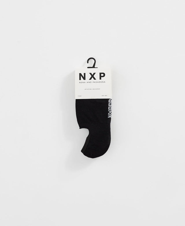 model wears NXP Invisible Socks 3 Pack Black Socks Black - image 4